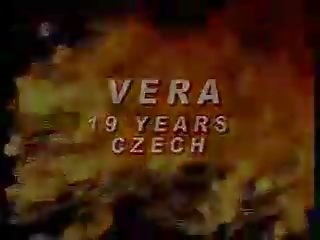 19 年 老 维拉 从 捷克语 得到 轮奸