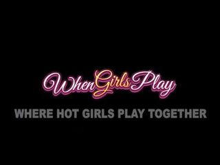 Коли дівчинки грати: лесбіянка kari і лілія в покоївка для будь ласка в owner