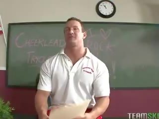 Ngay thẳng trẻ gầy cổ vũ sensi ngọc trai fucks giáo viên